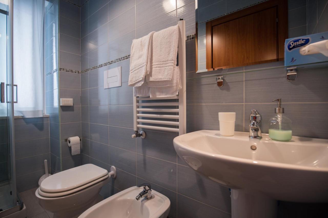 Bernini 20 Bed & Breakfast Naples Exterior photo