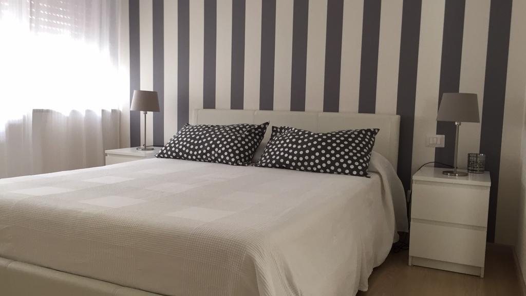 Bernini 20 Bed & Breakfast Naples Room photo